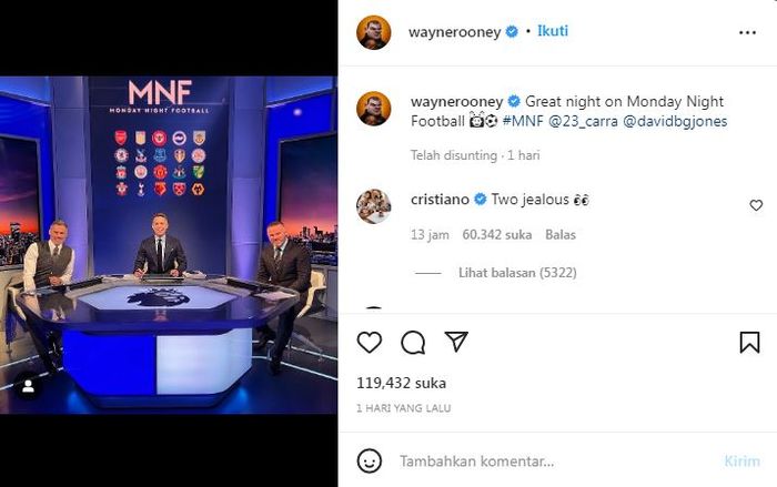 Cristiano Ronaldo mengomentari unggahan Wayne Rooney di Instagram.