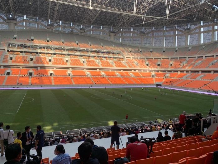 Jakarta International Stadium mulai digelar pertandingan, Rabu (13/4/2022)