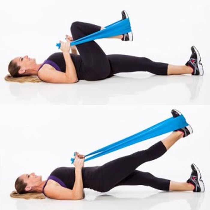 Supine Leg Extension dengan band resistence