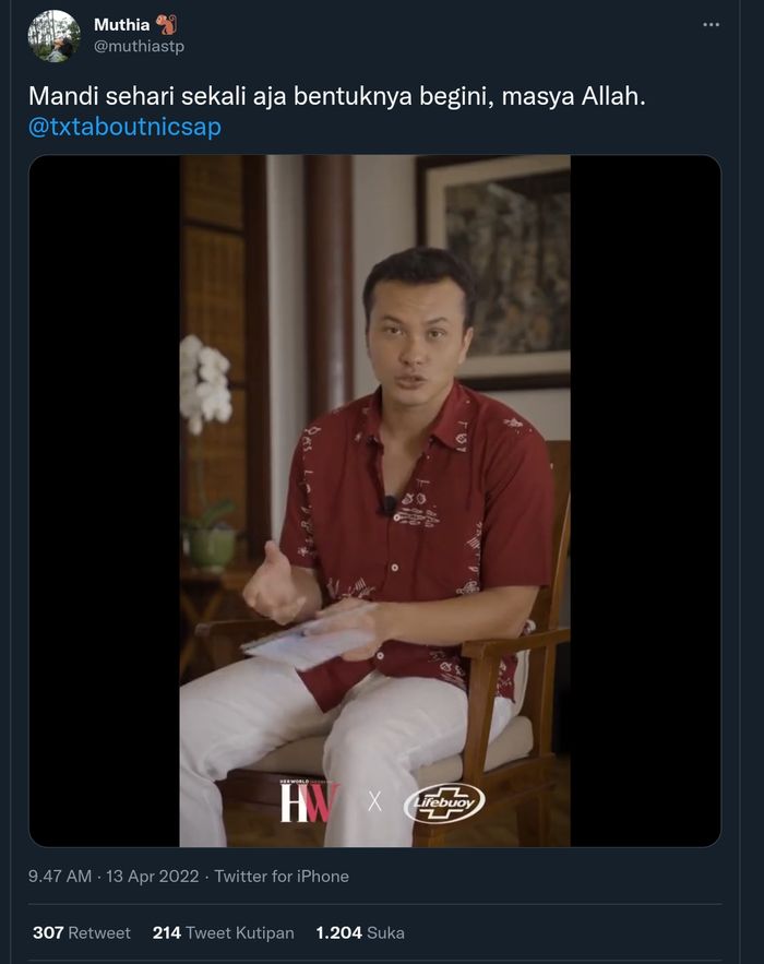 Nicholas Saputra yang ternyata mandi cuma sekali