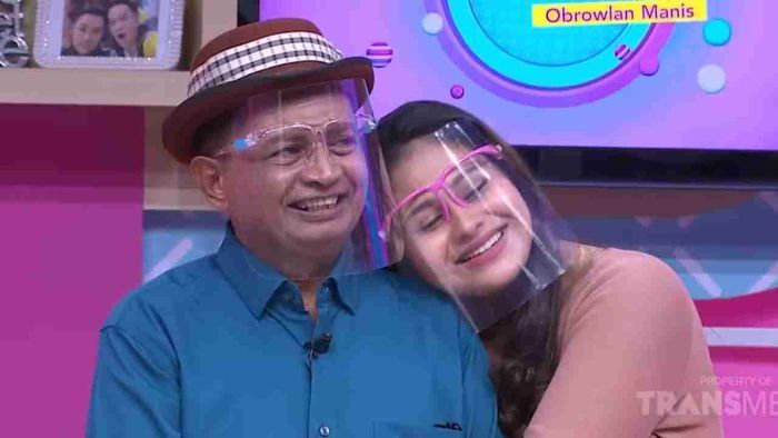 Pelawak Kadir dan Layla.