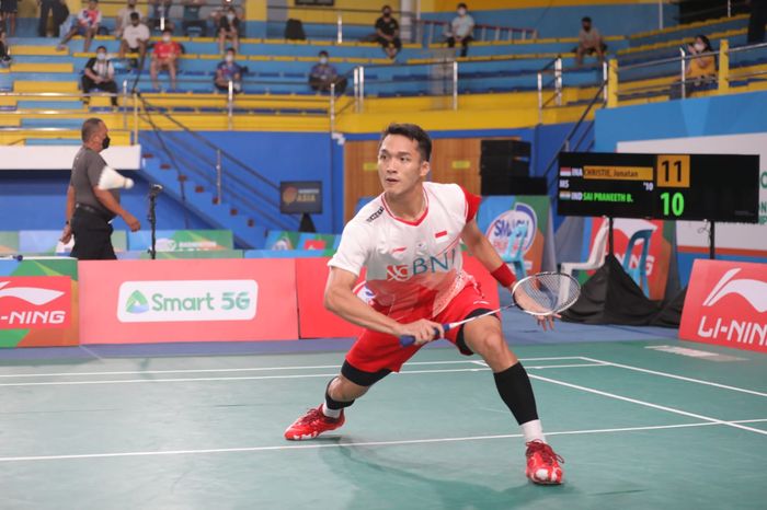 Pebulu tangkis tunggal putra Indonesia, Jonatan Christie, pada babak pertama Kejuaraan Asia 2022 di Muntinlupa Sports Complex, Manila, Filipina, Rabu (27/4/2022).