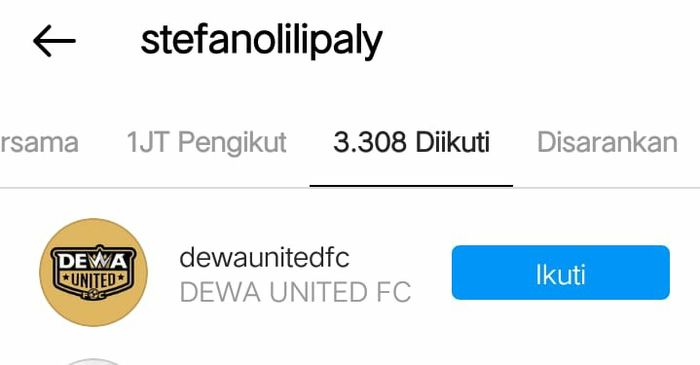 Stefano Lilipaly mengikut akun Dewa United. 