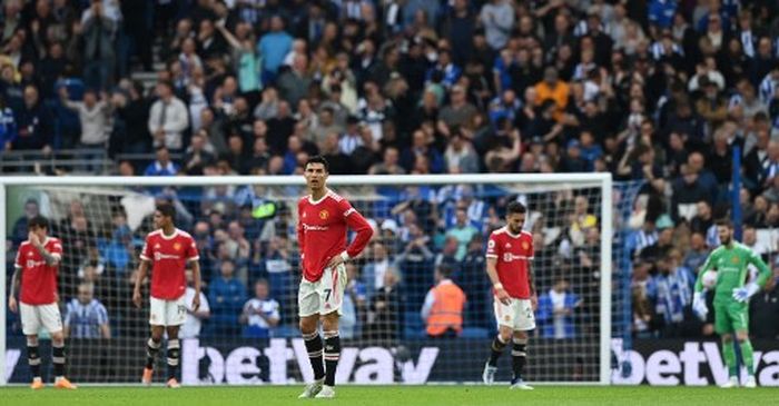 Reaksi Cristiano Ronaldo dkk usai Manchester United dibabat Brighton &amp; Hove Albion di laga Liga Inggris pekan ke-36, Sabtu (7/5/2022).