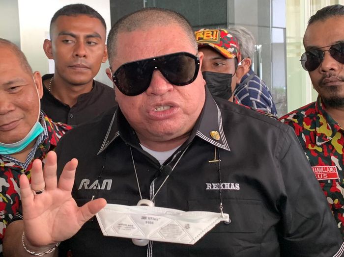 Kuasa hukum Iqlima Kim, Razman Arif Nasution ketika ditemui di kawasan Jakarta Pusat, Kamis (12/5/2022).