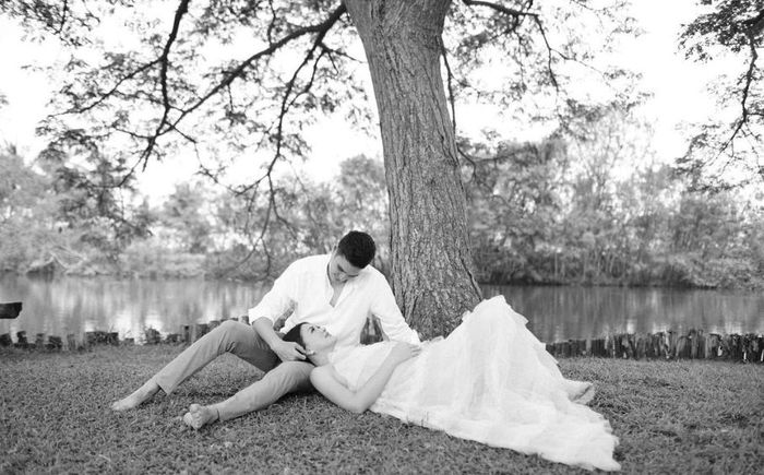 Maternity shoot Deasy Tirtadjaya dan Marcel Chandrawinata