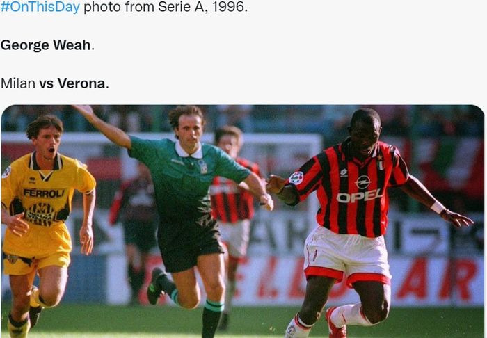 George Weah saat mencetak gol ciamik dalam laga melawan Hellas Verona di Liga Italia 1996-1997.