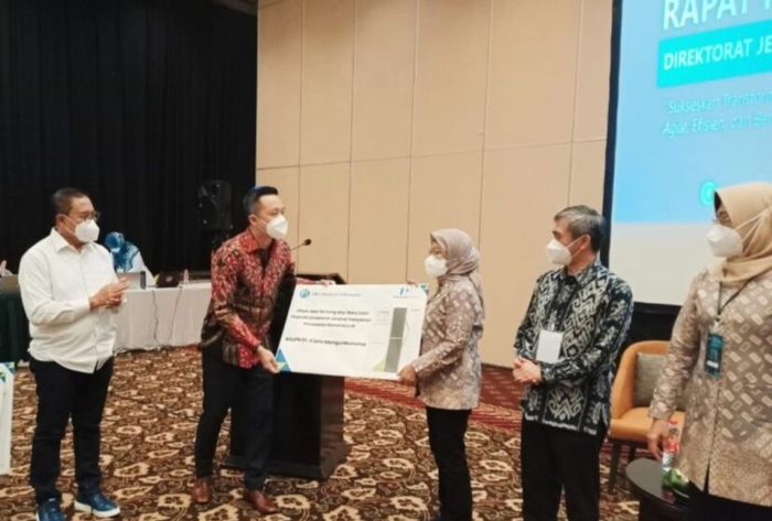 Penyerahan batuan Genetic Screening Processor (GSP) dan DBS Puncher PerkinElmer kepada Pemerintah RI , melalui Kemenkes RI>