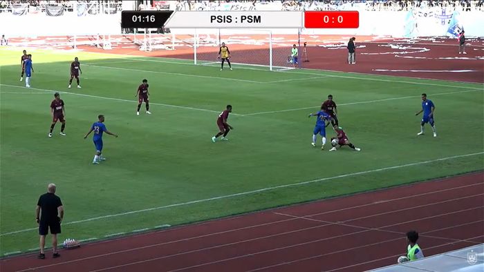 Laga uji coba antara PSIS Semarang vs PSM Makassar di Stadion Jatidiri, Semarang, Sabtu (28/5/2022)