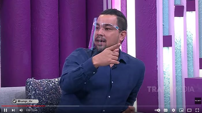 Sultan Djorghi saat berbagi cerita hidupnya
