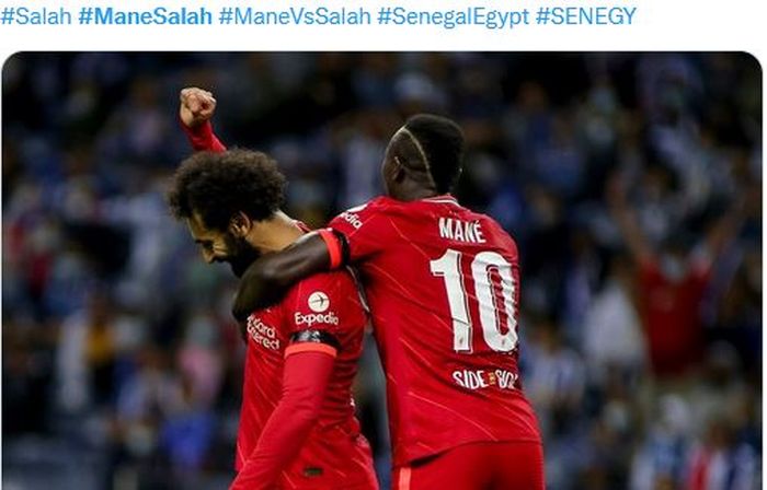 Mohamed Salah (kiri) dan Sadio Mane ketika masih sama-sama membela Liverpool.
