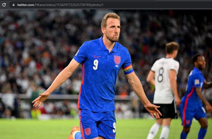 Selebrasi penyerang timnas Argentina, Harry Kane, usai membobol gawang timnas Jerman