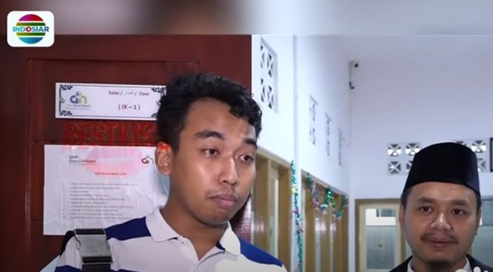 Penjelasan Reza, kawan Emmeril Kahn tentang kebaikan mendiang di SMP.