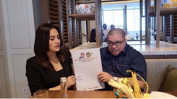 Razman Nasution dan Iqlima Kim.