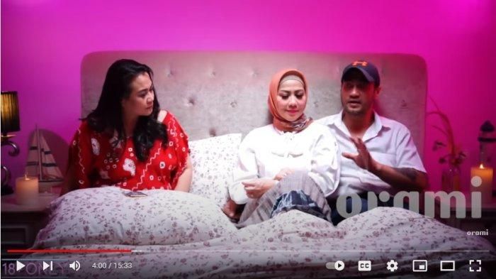 Venna Melinda bongkar kehidupan ranjangnya dengan Ferry Irawan (YouTube/Orami Entertainment)