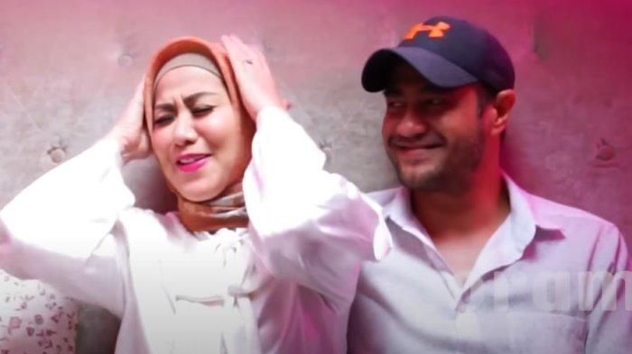 Venna Melinda bongkar kehidupan ranjangnya dengan Ferry Irawan (YouTube/Orami Entertainment)