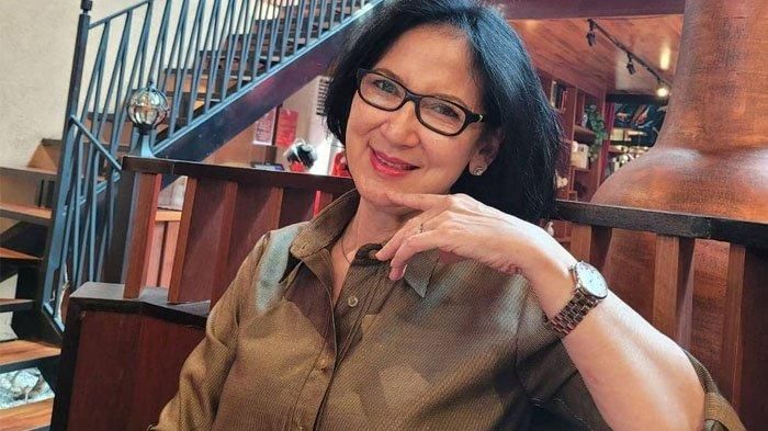 Maureen Christy, mantan istri Gideon Tengker