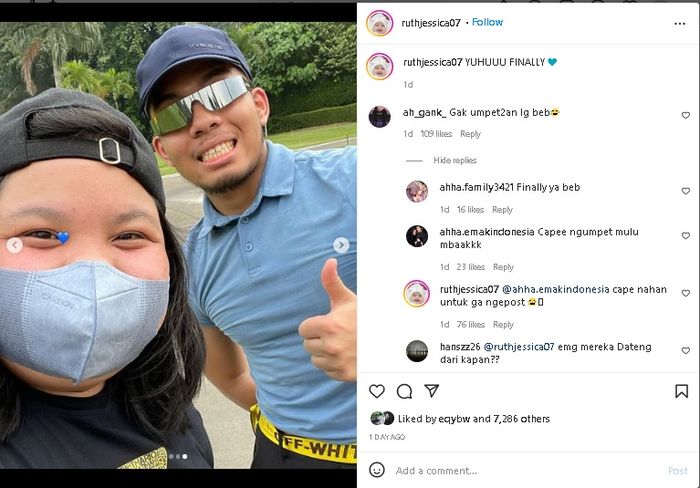 Seorang fans posting foto dengan anggota keluarga Gen Halilintar