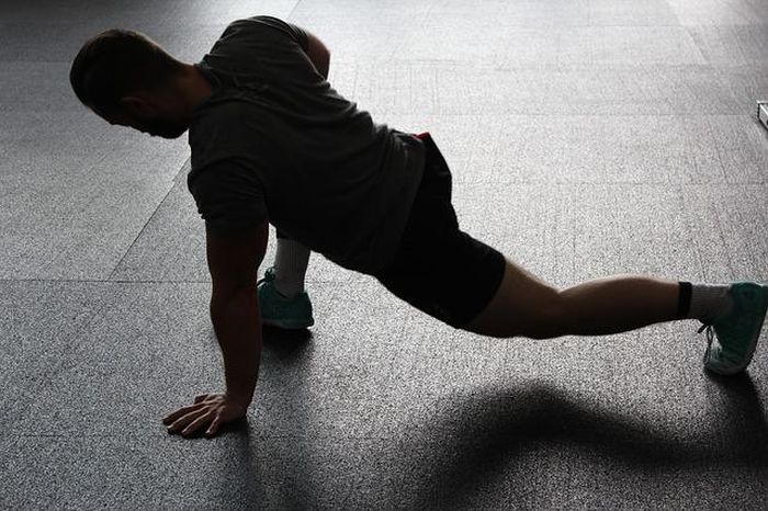 Manfaat Stretching di Pagi Hari untuk Kebugaran Tubuh - Blogicakicak