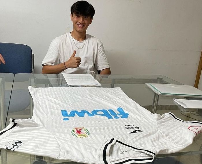 Pemain asal Indonesia, Ilham Putra Yuda, bergabung bersama klub asal Spanyol, CD Llosetence.