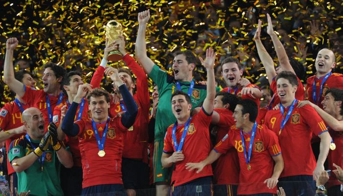 Timnas Spanyol merayakan keberhasilannya menjadi kampiun Piala Dunia 2010 di Afrika Selatan.