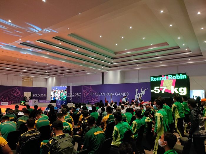 Kondisi penonton saat pertandingan blind judo ASEAN Para Games 2022 di Tirtonadi Convention Hall, Selasa (2/8/2022)