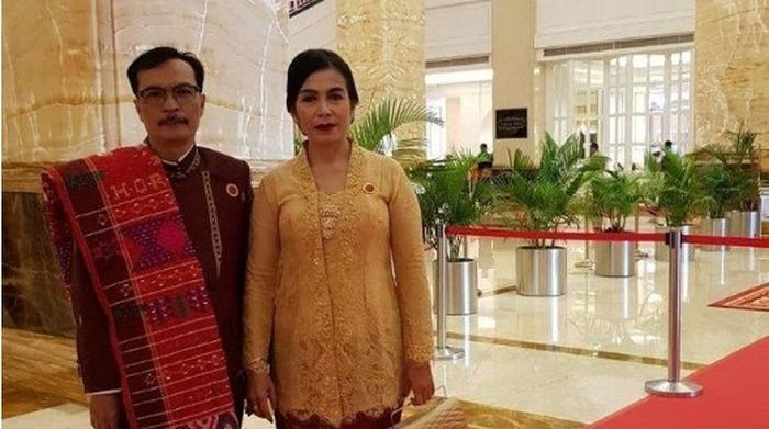 Ibunda Selvi Ananda, Sri Partini