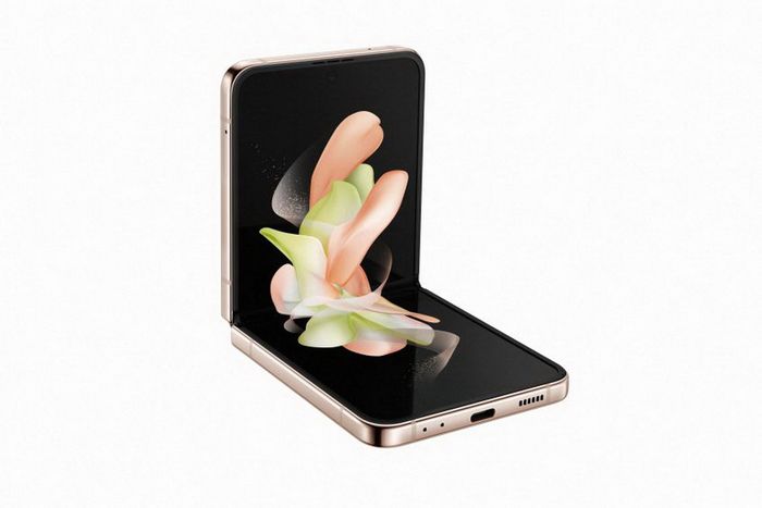 Samsung resmi meluncurkan Galaxy Z Flip 4 dalam sebuah acara peluncuran online bertajuk 