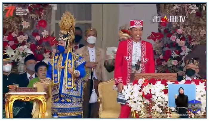 Iriana Jokowi berjoget saat mendengar lagu koplo yang dinyanyikan Farel Prayoga