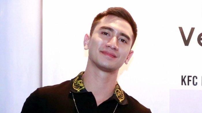 Verrell Bramasta ungkap hubungannya dengan Ferry Irawan
