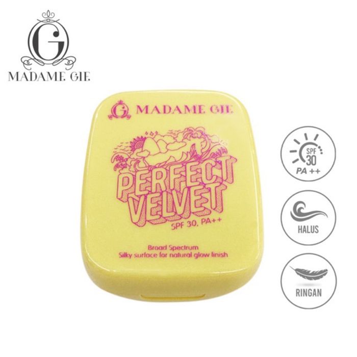 Bedak terbaik tahun 2022: Madame Gie Perfect Velvet Two Way Cake.