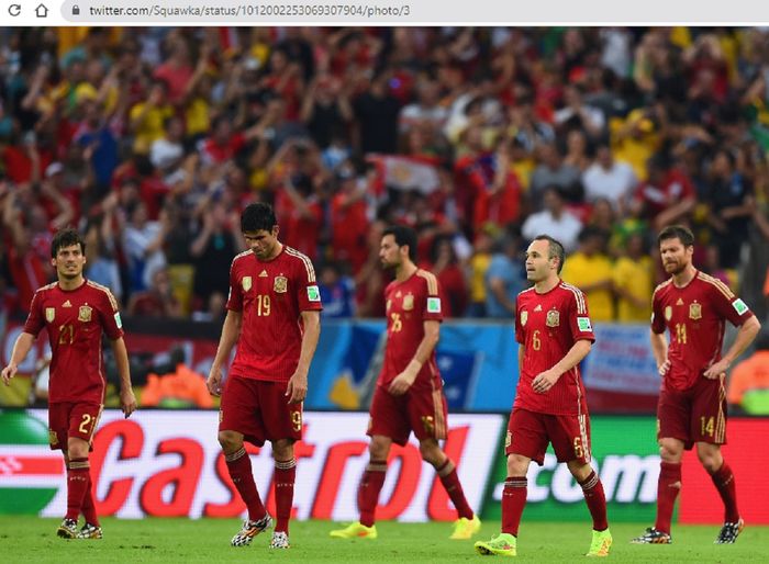 Ekspresi kekecewaan para pemain timnas Spanyol setelah tidak lolos dari fase grup Piala Dunia 2014.