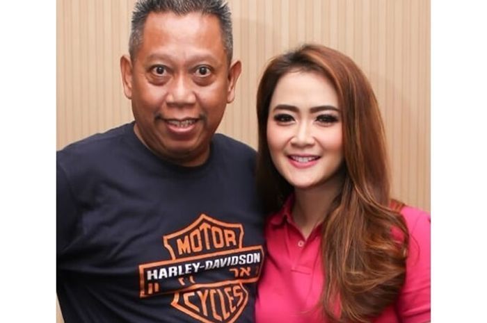 Vega Darwanti dan Tukul Arwana