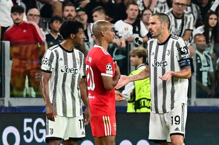 Leonardo Bonucci bersitegang dengan Joao Mario saat Juventus menjamu Benfica di Juventus Stadium pada matchday kedua Grup H Liga Champions 2022-2023, Rabu (14/9/2022) atau Kamis dini hari WIB.