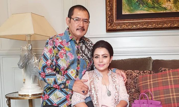 Mayangsari dan Bambang Trihatmodjo.