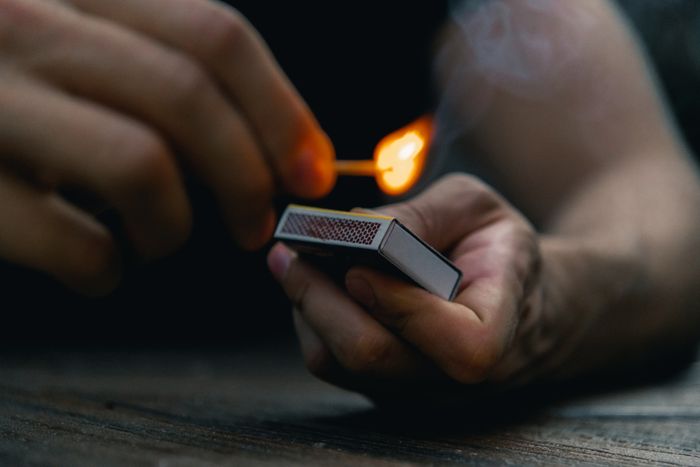 Kisah Pilu Para Gadis Korek Api yang Rahangnya Busuk karena Uap Fosfor ...