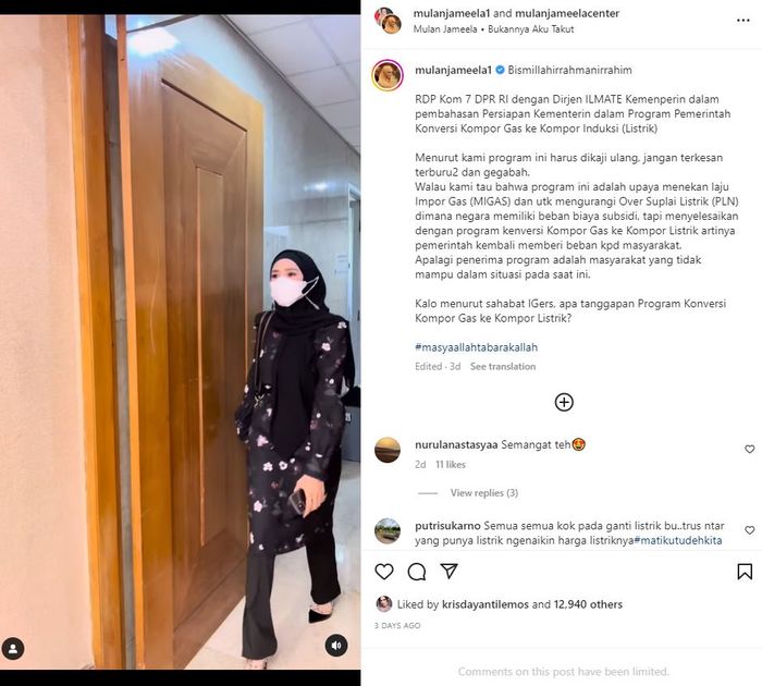 Penampilan Mulan Jameela saat rapat paripurna DPR RI