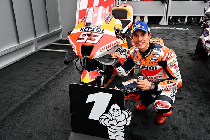 Pembalap Repsol Honda, Marc Marquez usai meraih pole position pada MotoGP Jepang 2022, Sabtu (24/9/2022)