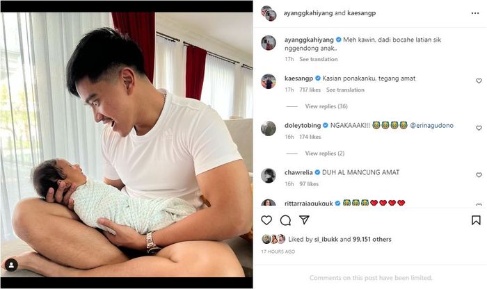 Kahiyang Ayu unggah foto Kaesang Pangarep gendong bayinya.