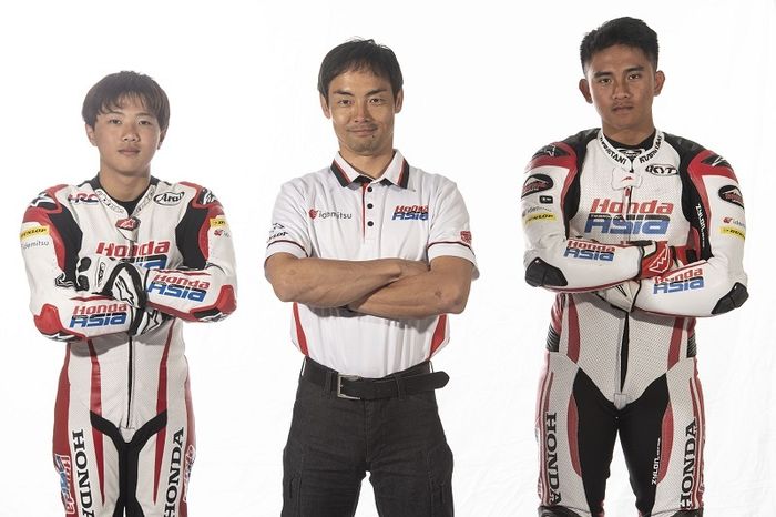 Pembalap Indonesia, Mario Suryo Aji, memastikan diri masih membalap pada Moto3 musim depan