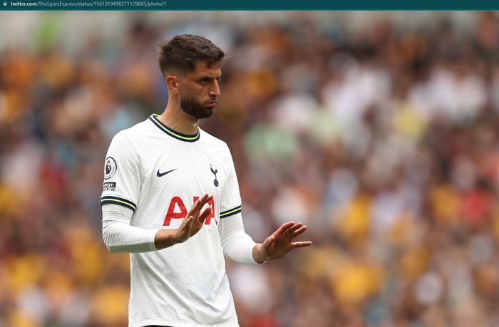 Gelandang bertahan Tottenham Hotspur, Rodrigo Bentancur.