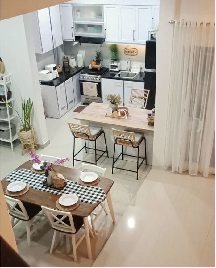 Anti Sumpek! Desain Ruang Tamu dan Dapur Tanpa Sekat Solusi Jitu di