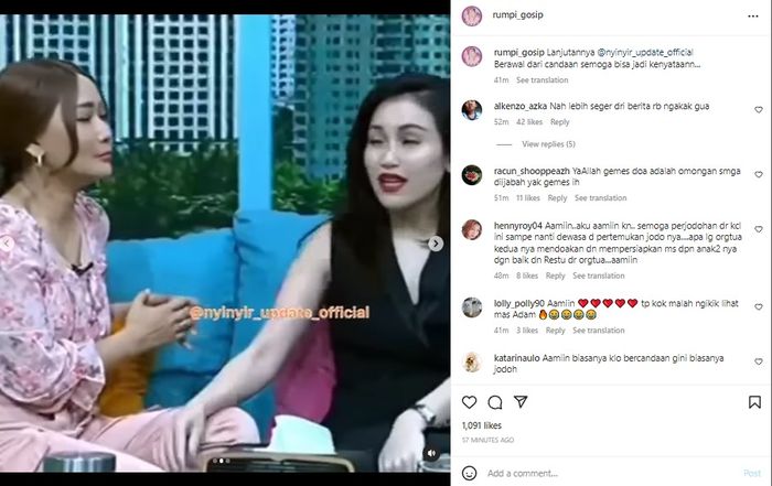 Perbincangan Inul Daratista dan Ayu Ting Ting mengenai rencana menjodohkan anak mereka.