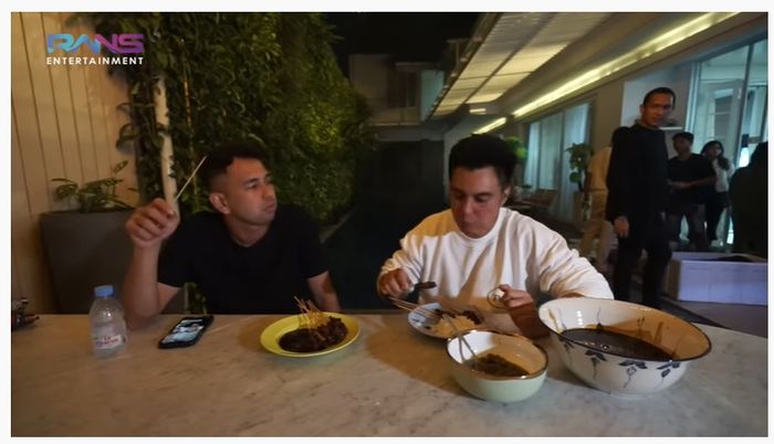 Baim Wong nyaris banting setir jualan sate