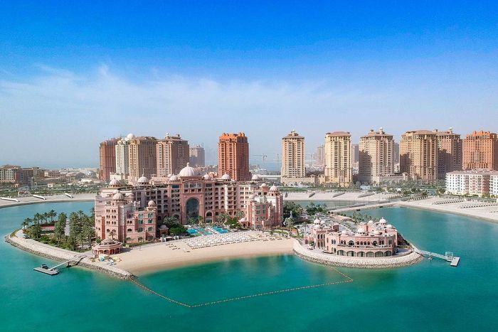 Hotel Marsa Malaz Kempinski di Pulau Pearl, Doha, Qatar, yang akan jadi tempat menginap timnas Amerika Serikat selama Piala Dunia 2022.