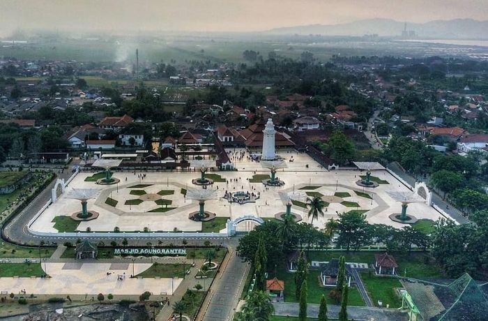 6 Foto Masjid Agung Banten Nan Aesthetic, Tempat Wisata Religi yang