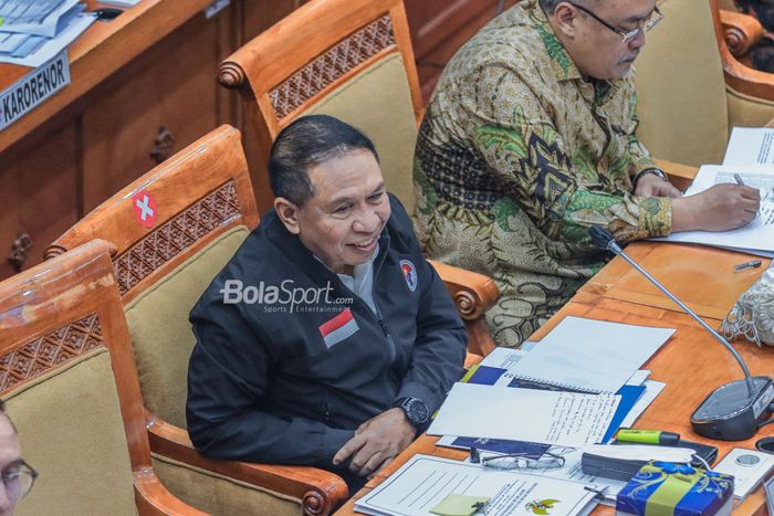 Menteri Pemuda dan Olahraga Republik Indonesia, Zainudin Amali, tampak menghadiri rapat di Gedung DPR RI, Jakarta, 8 November 2022.