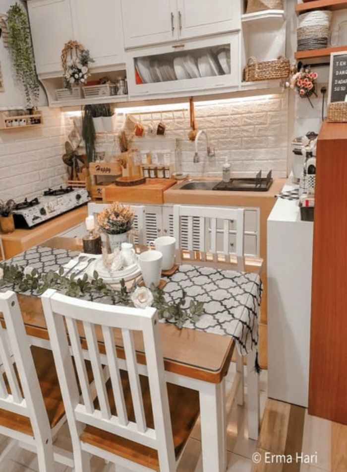 Tuan Rumah Mungil Wajib Tahu! Desain Dapur Digabung Ruang Makan Jadi ...