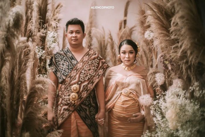 Syifa adik Ayu Ting Ting saat maternity shoot tanpa hijab