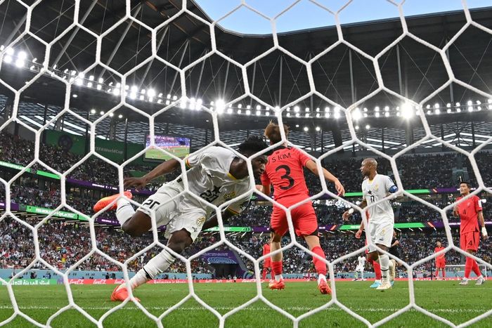 Mohammed Kudus merayakan golnya dalam duel timnas Korea Selatan vs Ghana di Piala Dunia 2022 di Education CIty (28/11/2022).